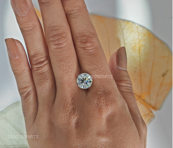 1.00-5.00 CT Round Brilliant Lab Grown Diamond IGI Certified