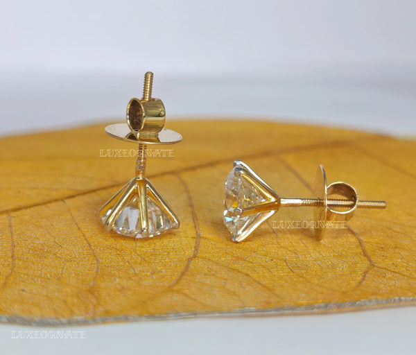 Classic Round Brilliant Diamond Stud Earrings