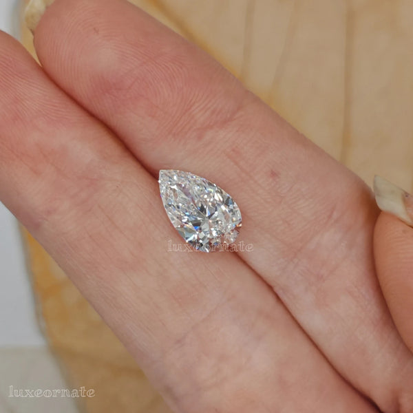 Loose pear cut diamond, lab grown diamond, Teardrop shaped suitable for custom jewellery