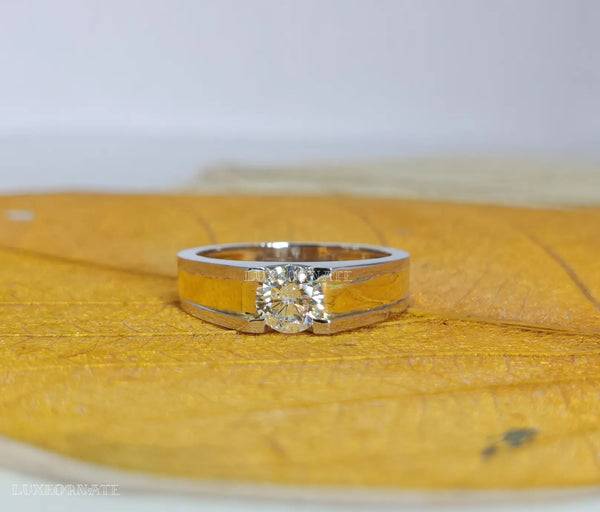 Solitaire Round Diamond Men's Ring