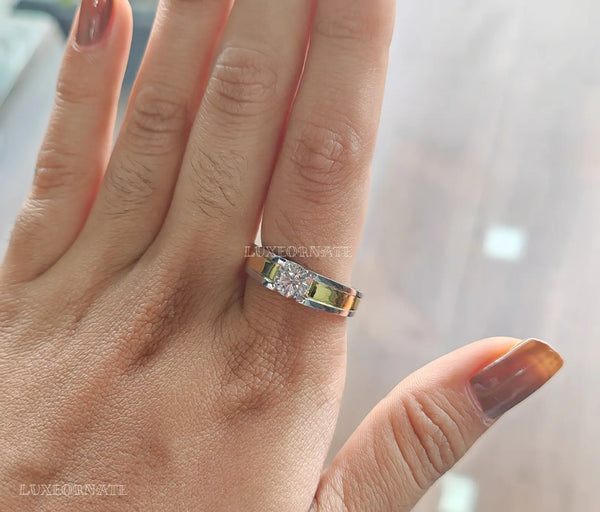 Solitaire Round Diamond Men's Ring