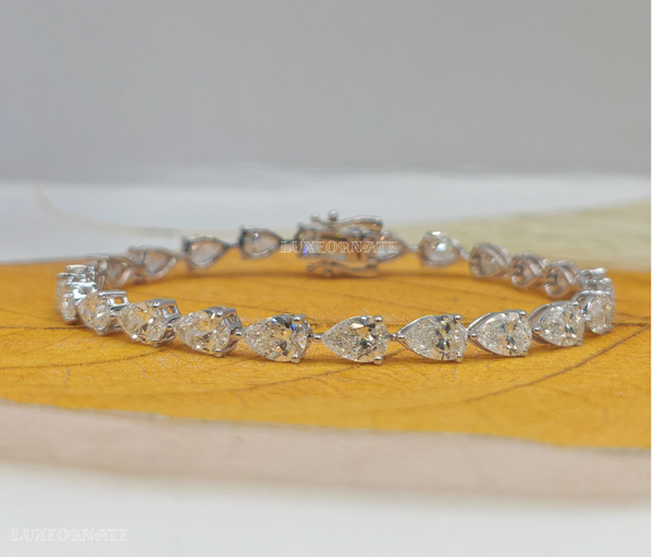 Pear Cut Diamond Tennis Bracelet